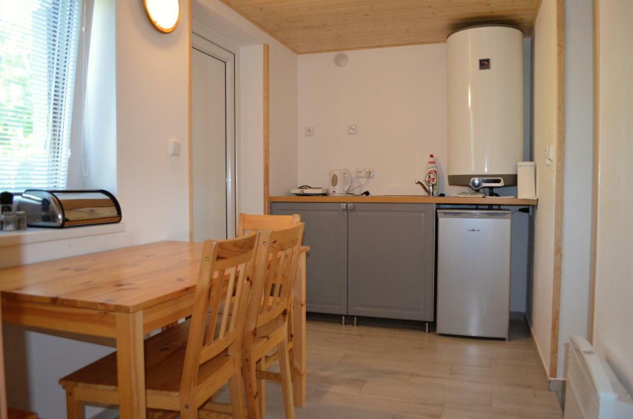 Vinarstvi Koliba Apartment Чейковице Екстериор снимка