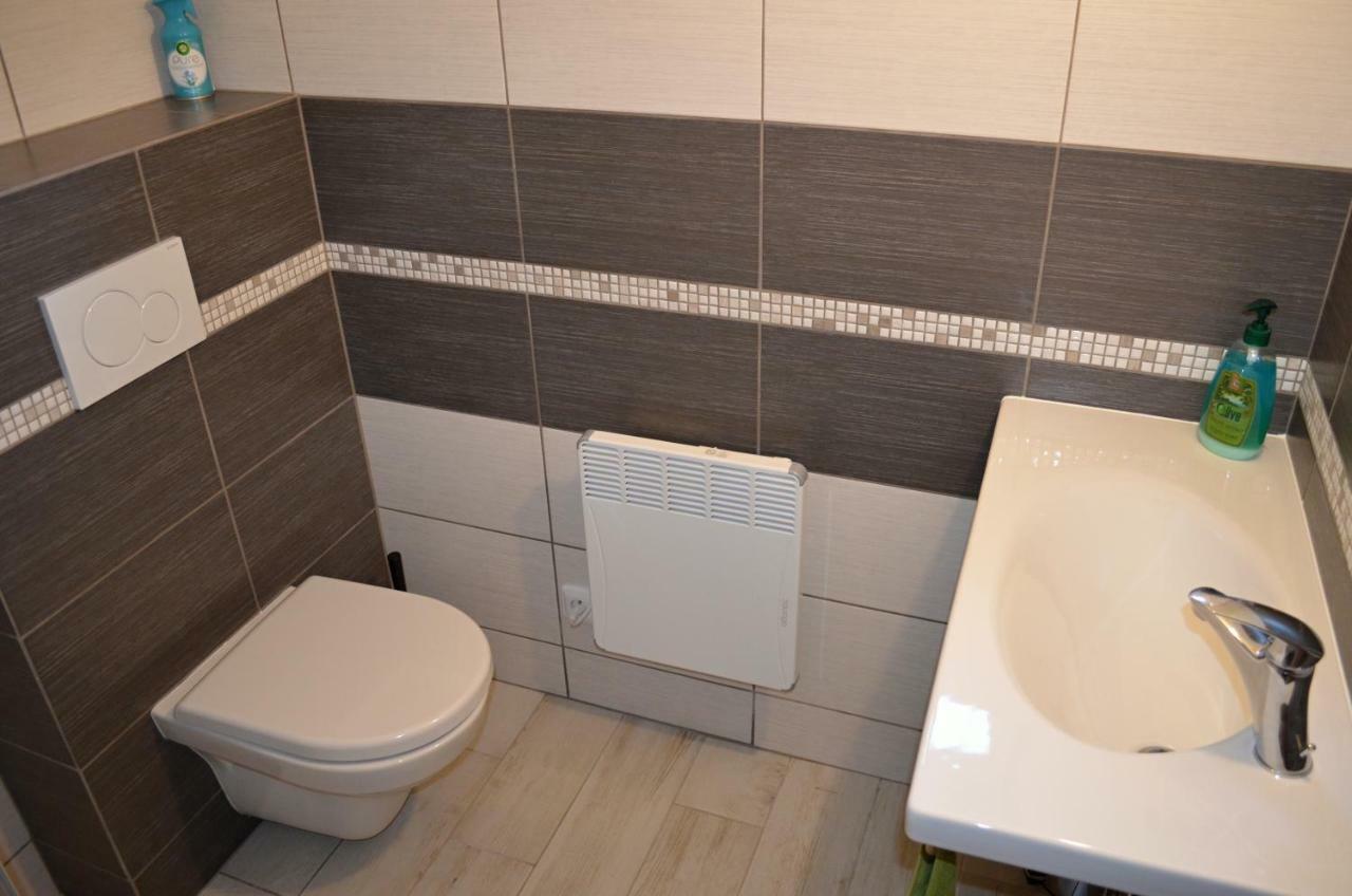 Vinarstvi Koliba Apartment Чейковице Екстериор снимка